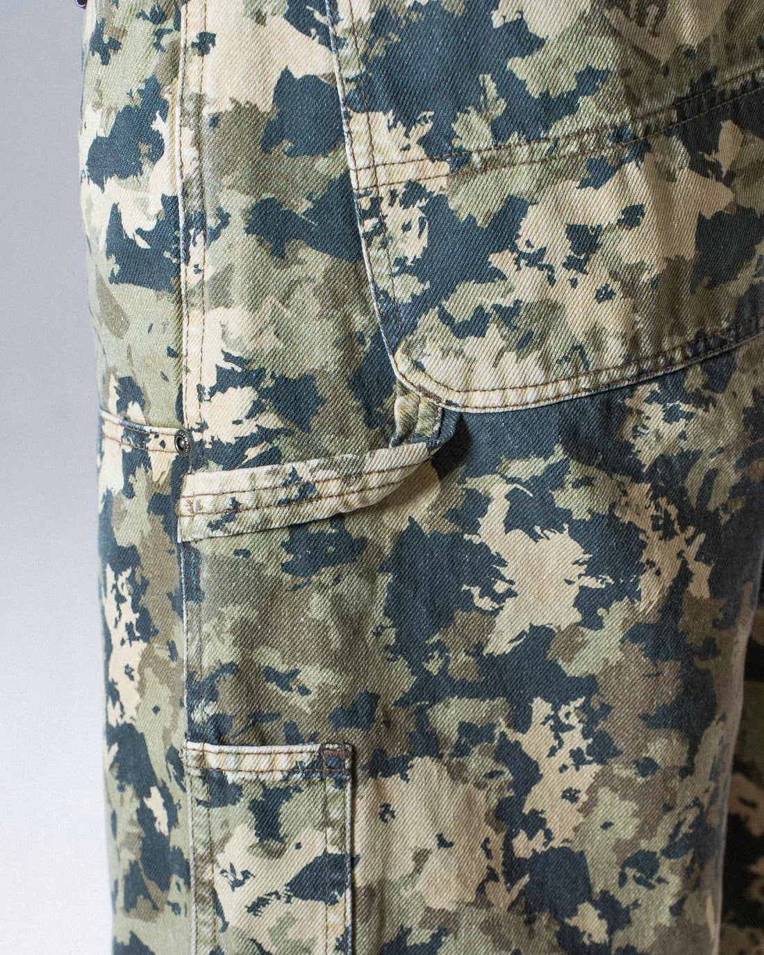 Jacker 'Classic' Denim Baggy Carpenter Shorts - Camo