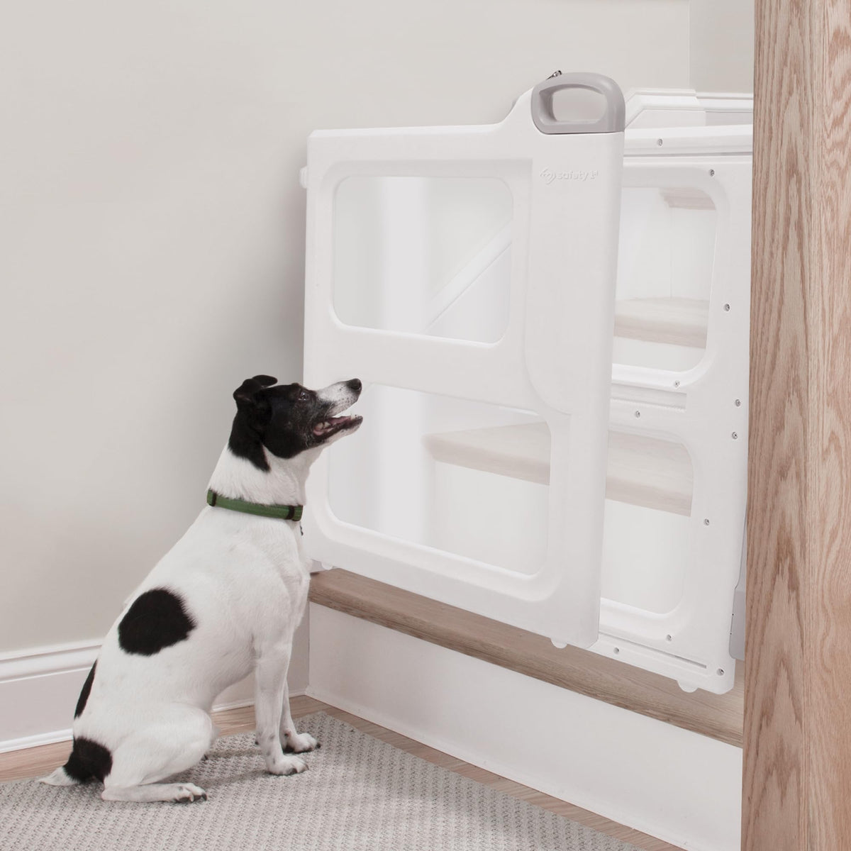 Safety 1st Perfect Fit Gate, Pressure or Hardware installed - Fits Spaces Between 28" and 42" Wide, 28" Tall. Pivoting Bumper For Uneven Openings, Solid Panel Design, Perfect for babies and Pets, White 🍁 All In One Marketplace Canada