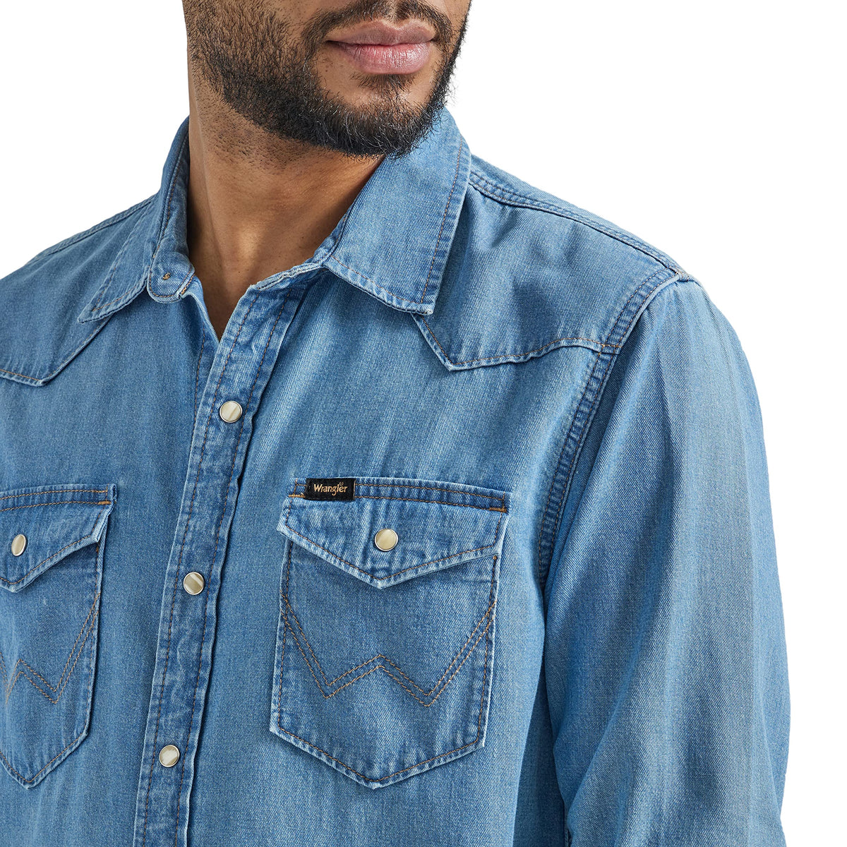 Wrangler Men's Iconic Denim Regular Fit Snap Shirt, Lake Wash, Large đ All In One Marketplace Canada