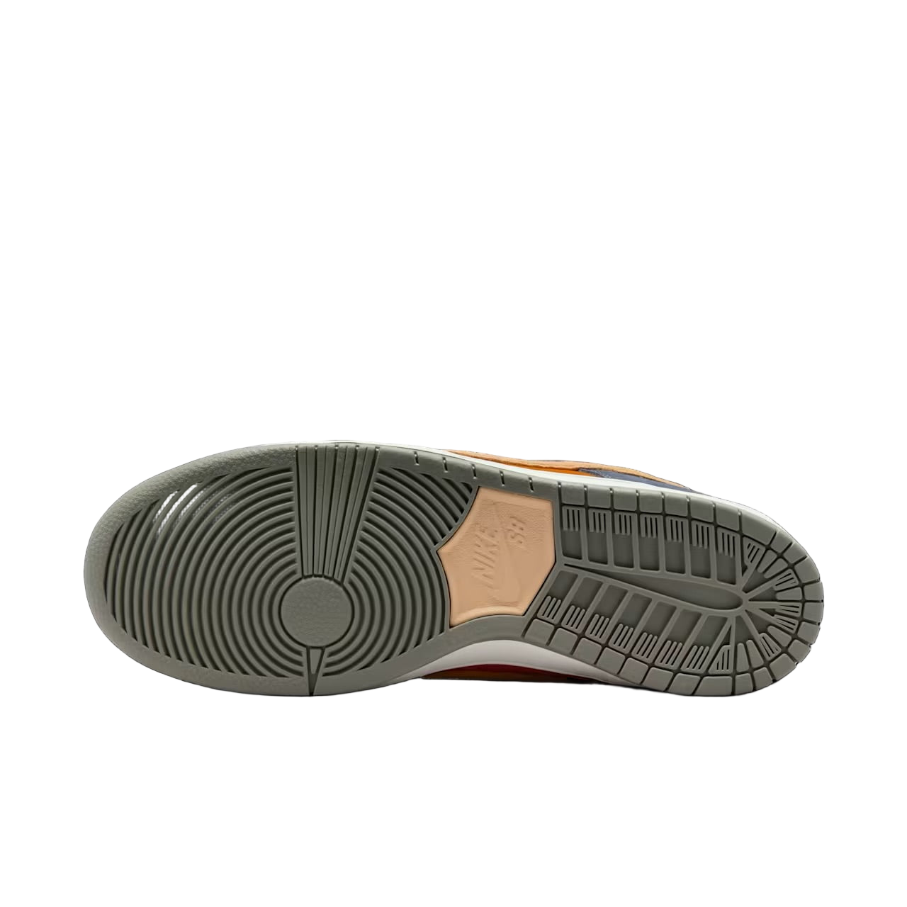 Nike SB 'Dunk Low Pro' Shoes - Light Carbon/Monarch