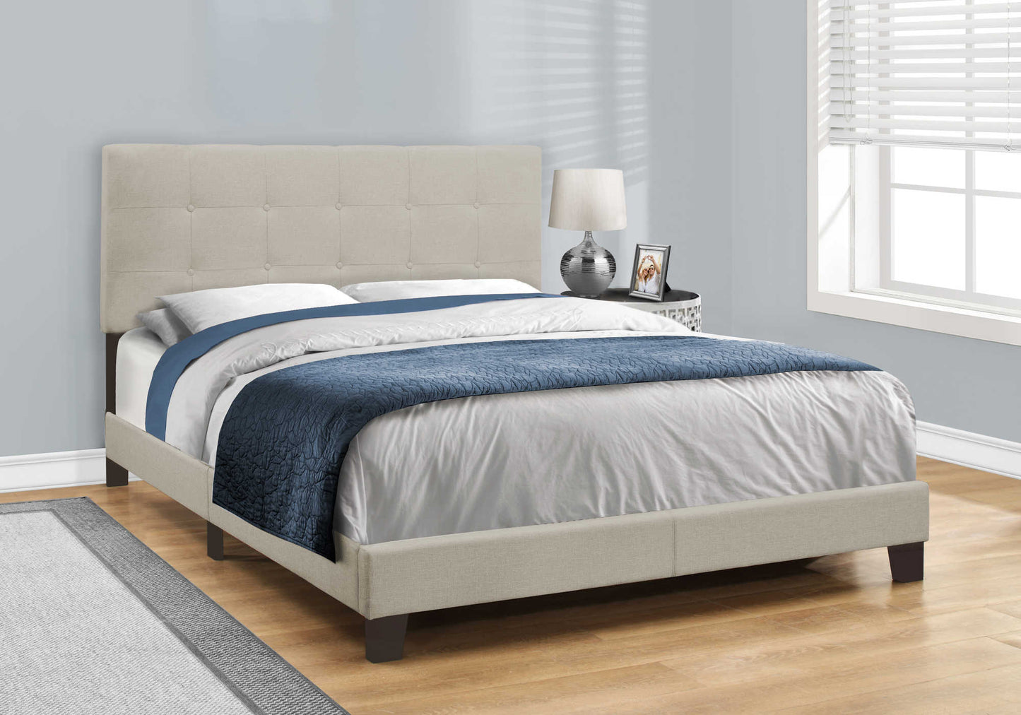 Cadre de lit Queen en tissu beige - Monarch (I5921Q)