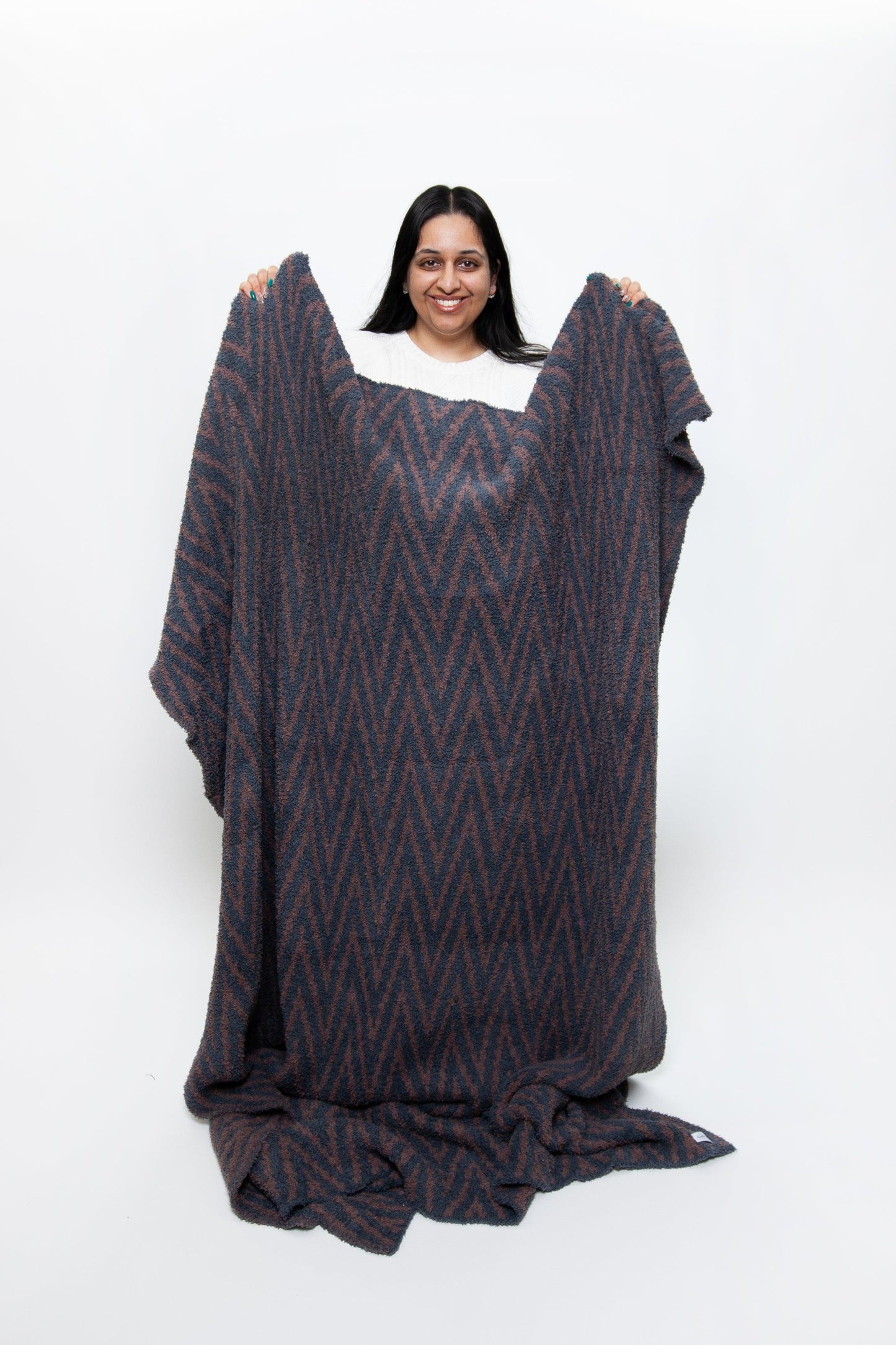 Turbulence & Peppercorn Zig Zag Print Extended Throw
