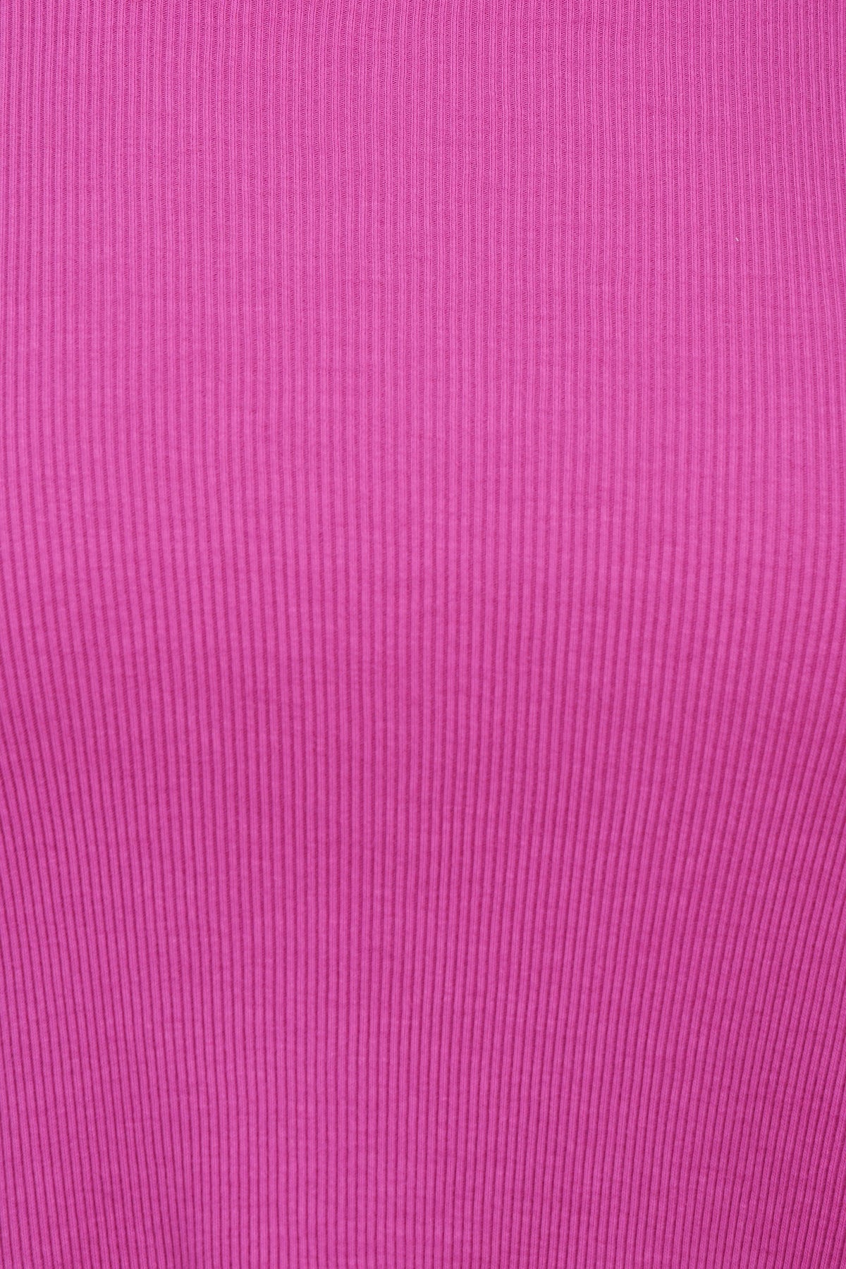 Women's Classic Rib-Knit Turtleneck Top with Long Sleeves