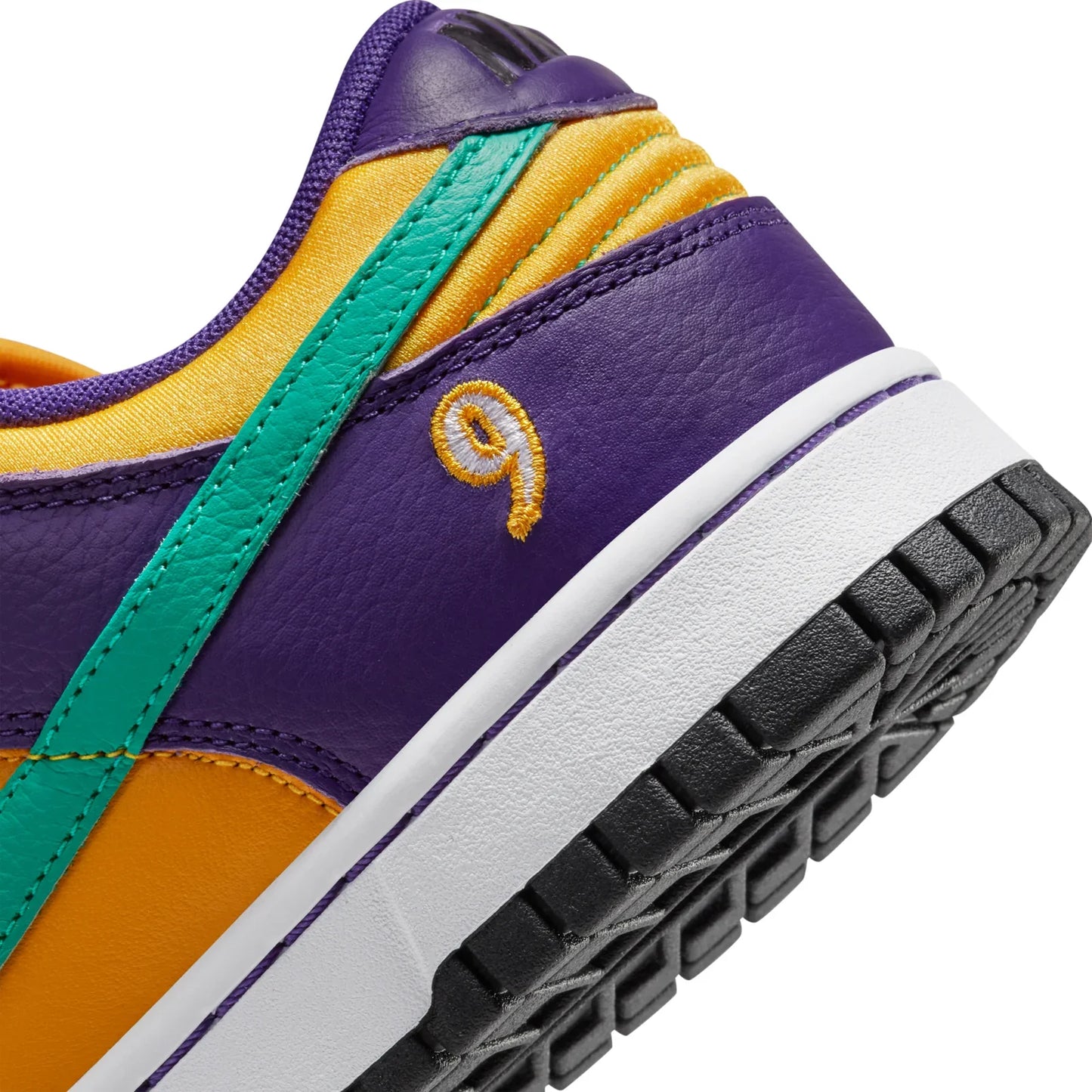Nike 'Dunk Low LX' Shoes - Lisa Leslie