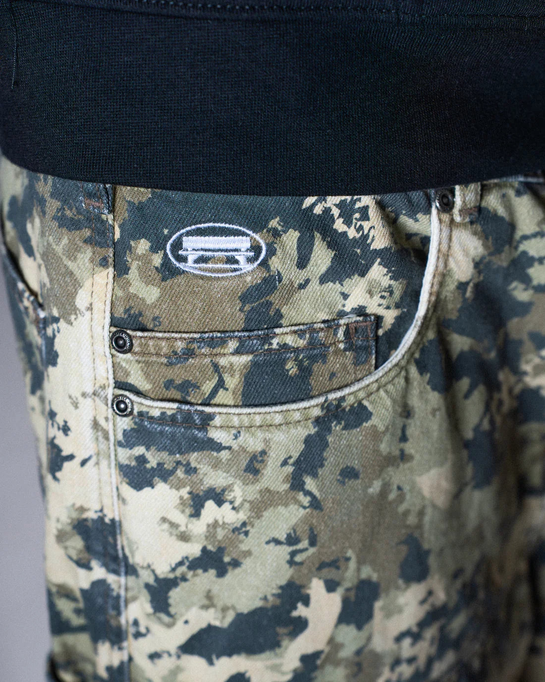 Jacker 'Classic' Denim Baggy Carpenter Shorts - Camo