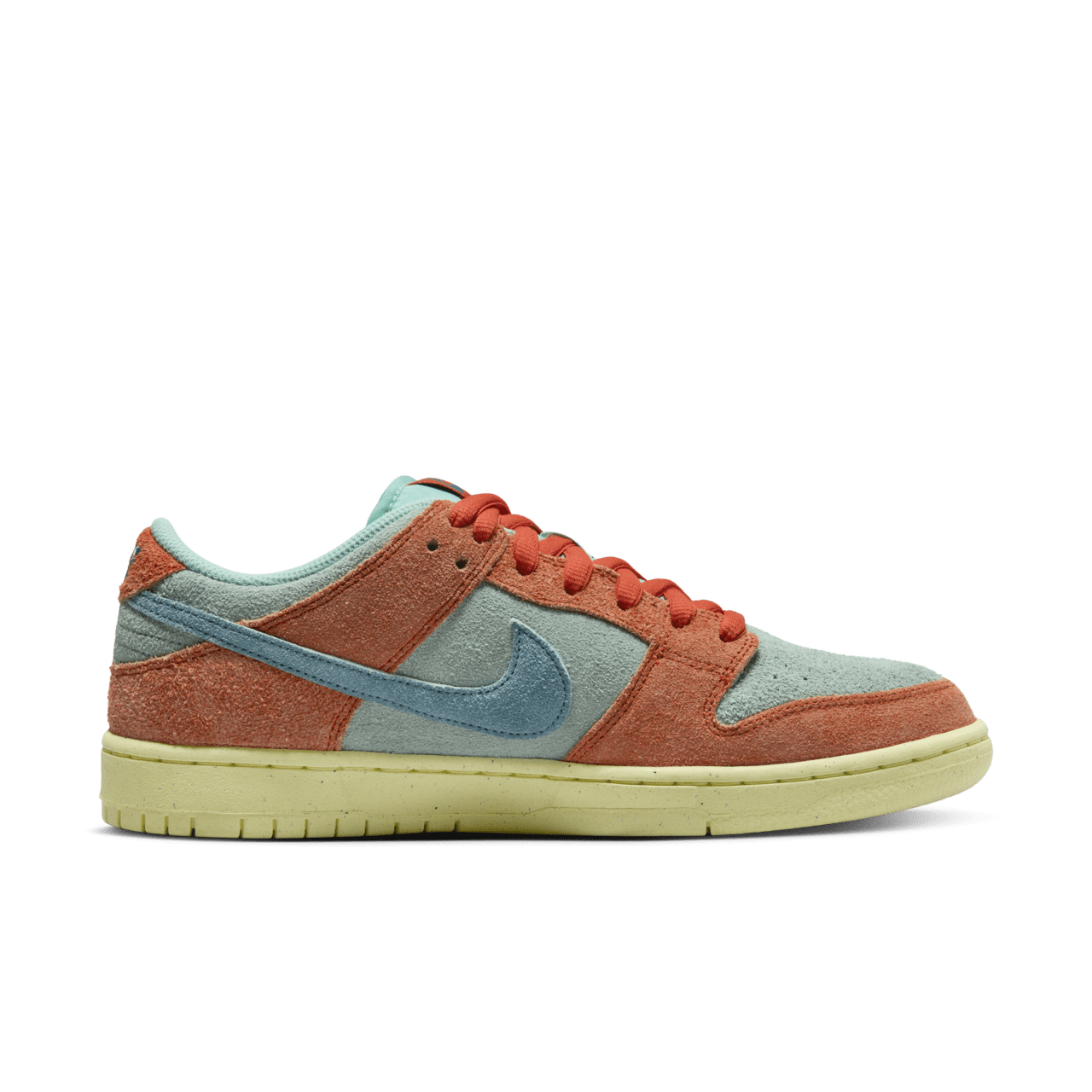 Nike SB 'Dunk Low' Shoes - Orange Emerald Rise