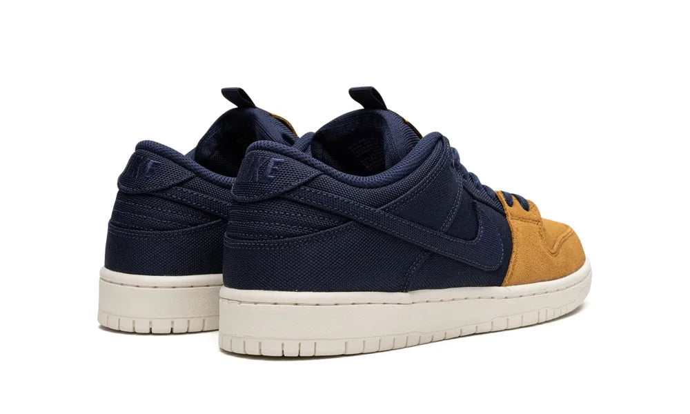 Nike SB 'Dunk Low Pro PRM' Shoes - 90s Backback