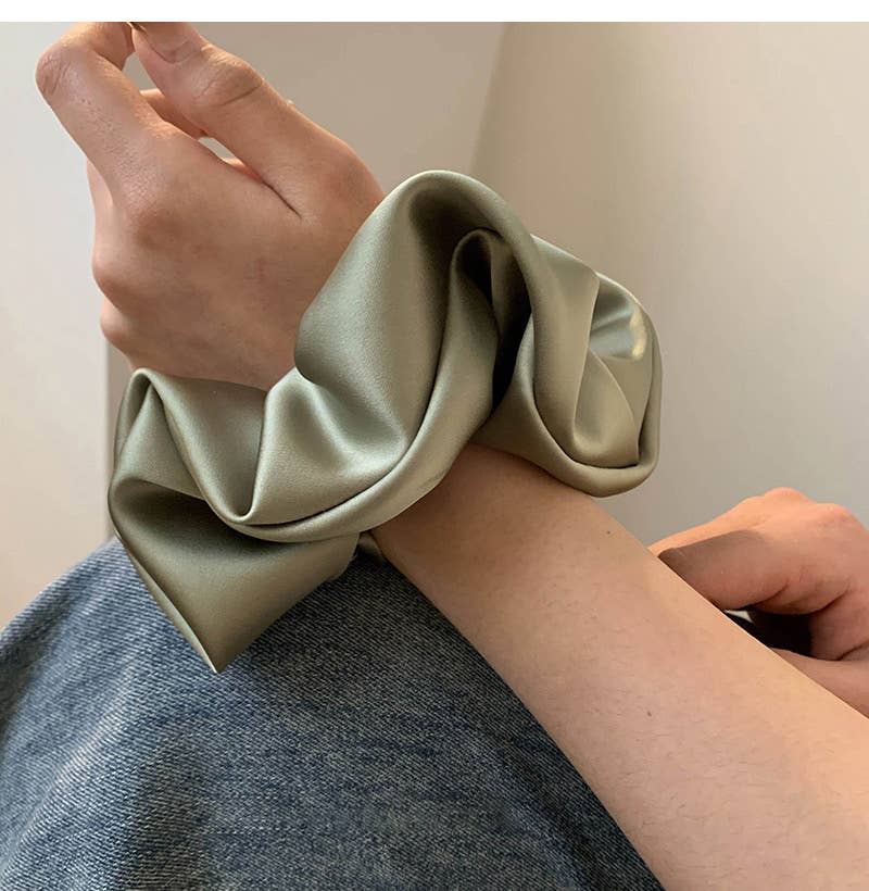 Scrunchie à cheveux géant en satin