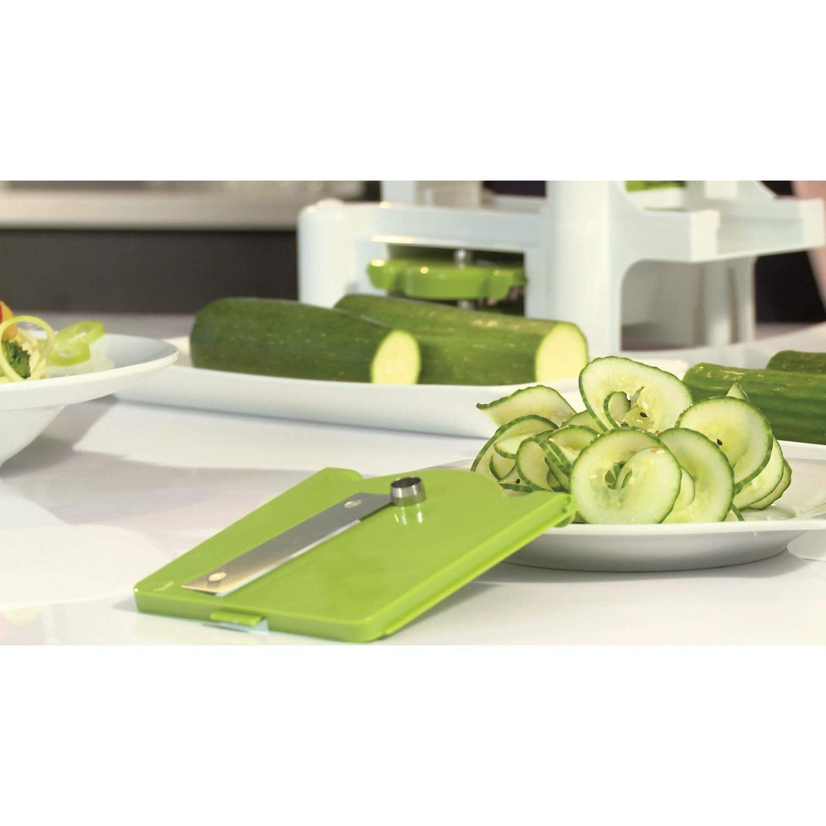 Starfrit Spiralizer, 4 Blades, Veggie Noodle Maker, Suction Base 🍁 All In One Marketplace Canada