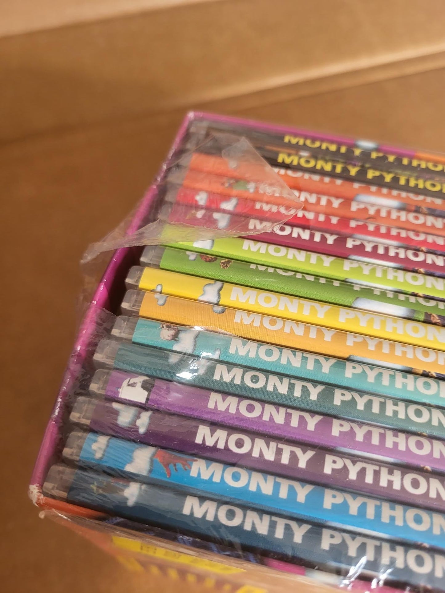 The Complete Monty Python's Flying Circus 16-Ton Megaset (16 Discs) (Bilingual)