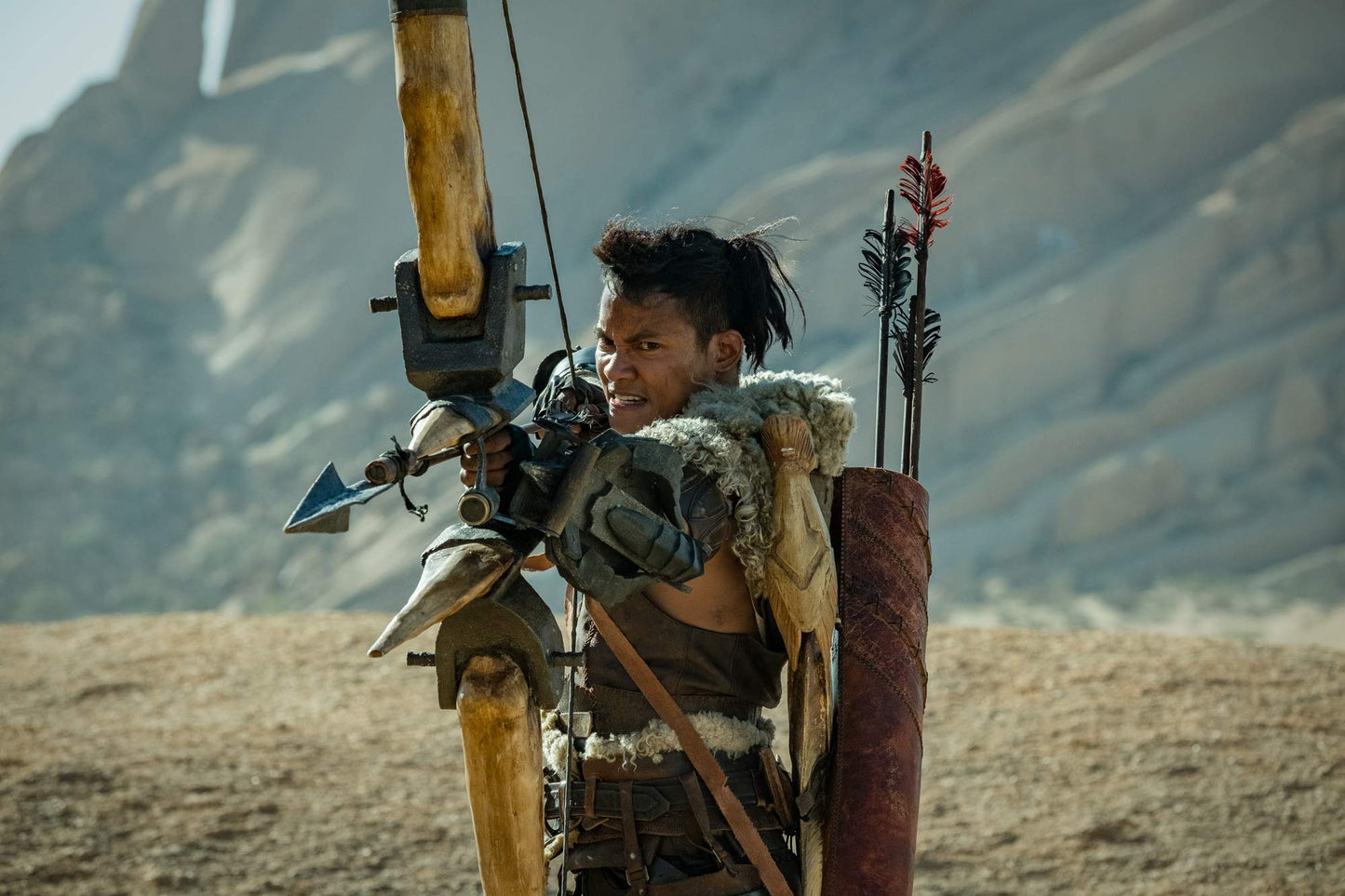 Monster Hunter (Bilingual)