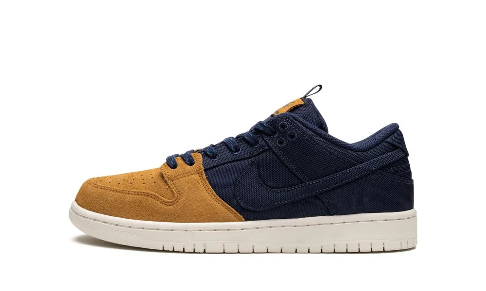 Nike SB 'Dunk Low Pro PRM' Shoes - 90s Backback