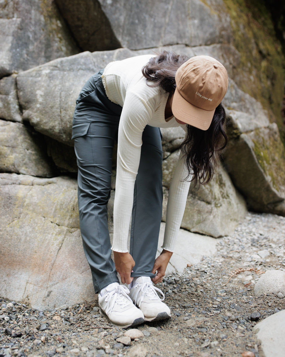 Slogan Peak Hat