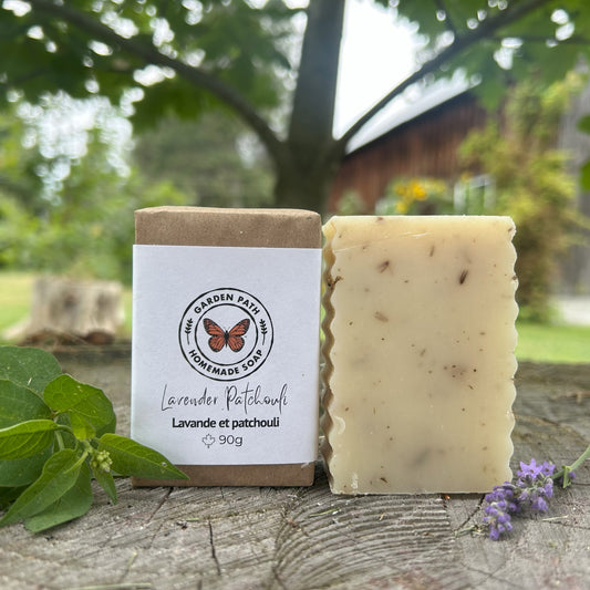 Savon en barre Lavande et Patchouli | Huiles essentielles et fleurs de lavande 100% naturelles