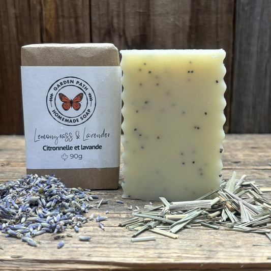Savon exfoliant 100 % naturel au citronnelle et à la lavande avec des huiles essentielles