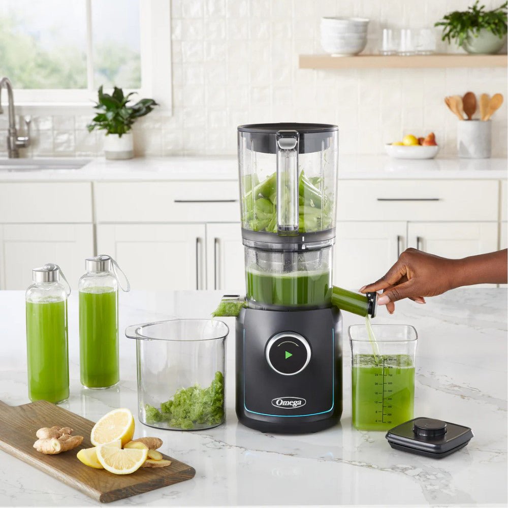 OMEGA OMSMBTBK13 Ultimate Performance Batch Juicer - Kastor