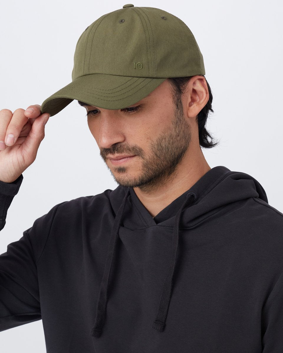 InMotion Peak Hat