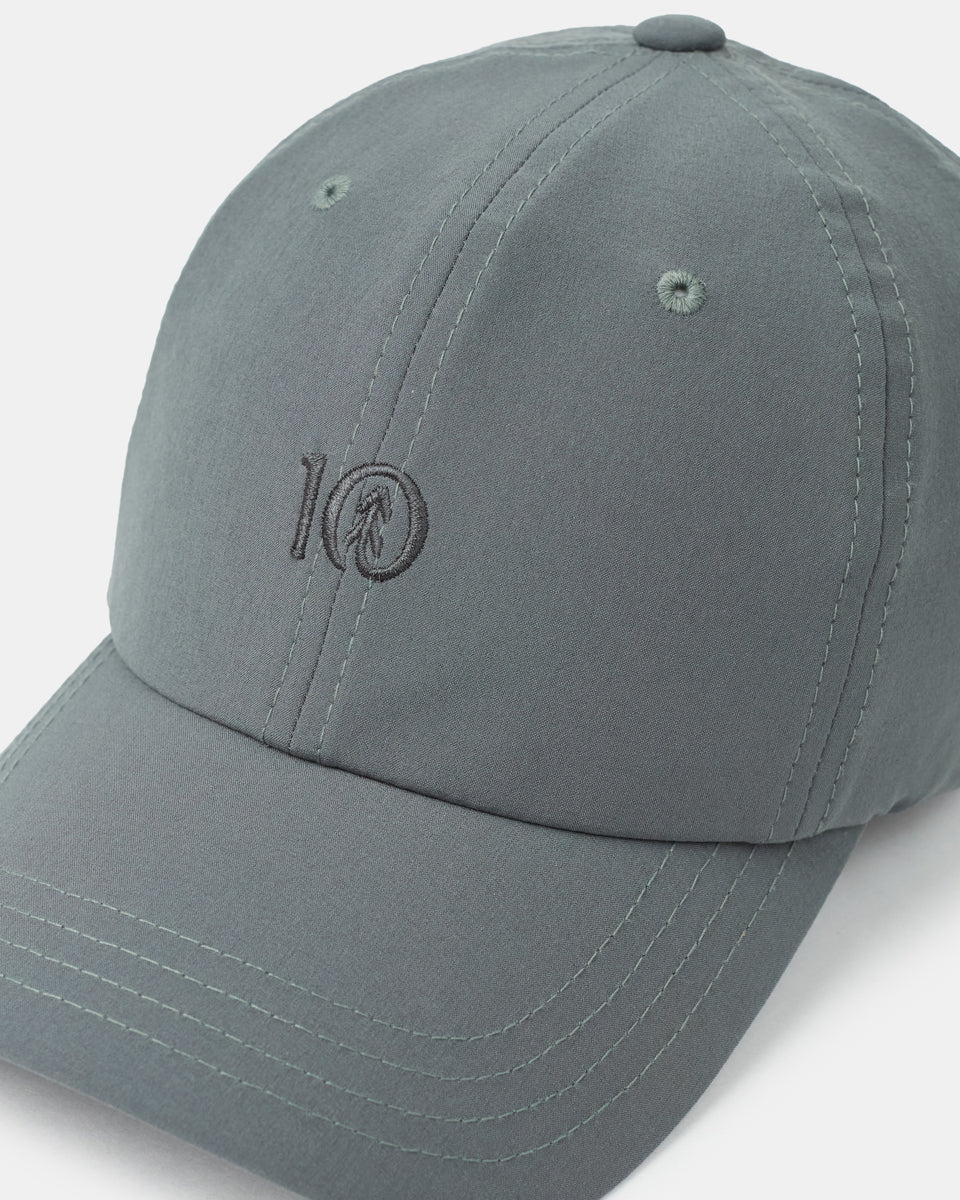 InMotion Peak Hat