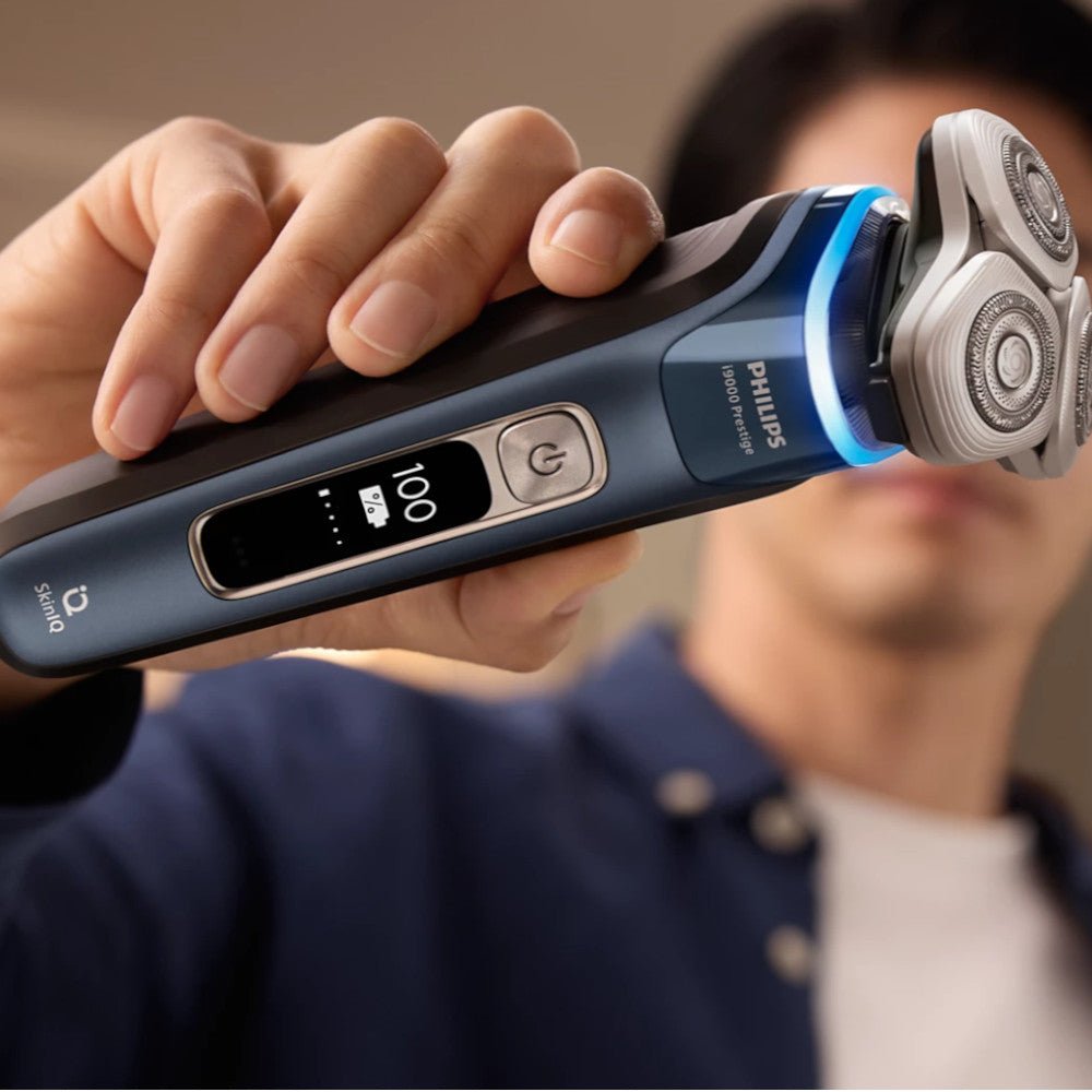 PHILIPS XP9201/20 i9000 Prestige Wet&Dry Electric Shaver with SkinIQ - Kastor