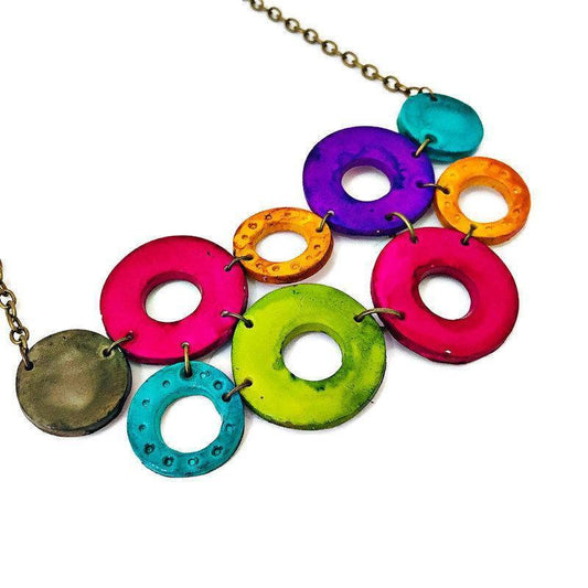 Collier plastron cercles entrelacés colorés, Fait main en pâte polymère