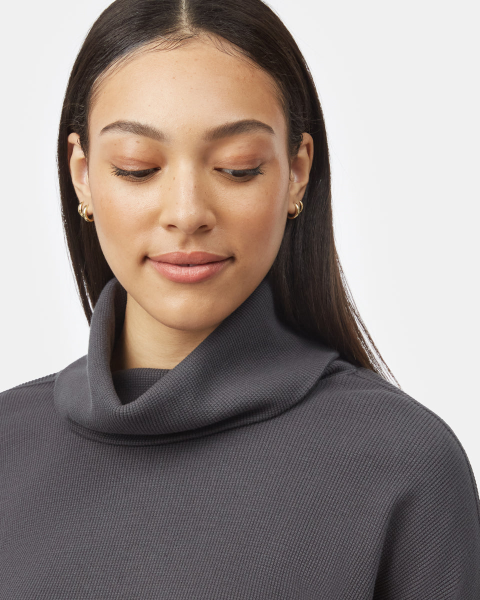 Highwood Turtleneck