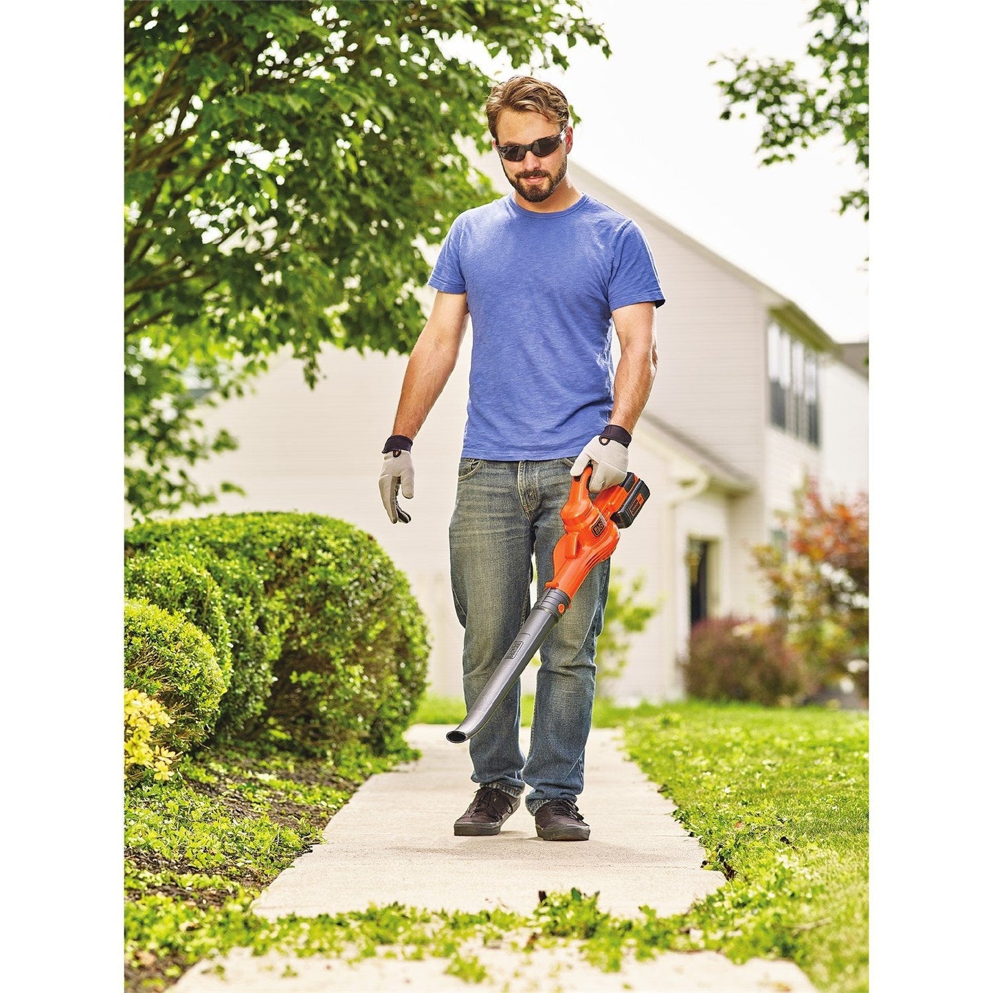 BLACK + DECKER 40V Max Lithium Sweeper - LSW40C
