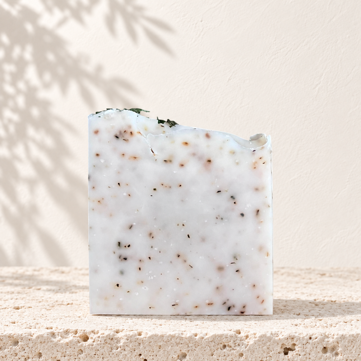 Savon exfoliant FREYJA arbre à thé et menthe poivrée