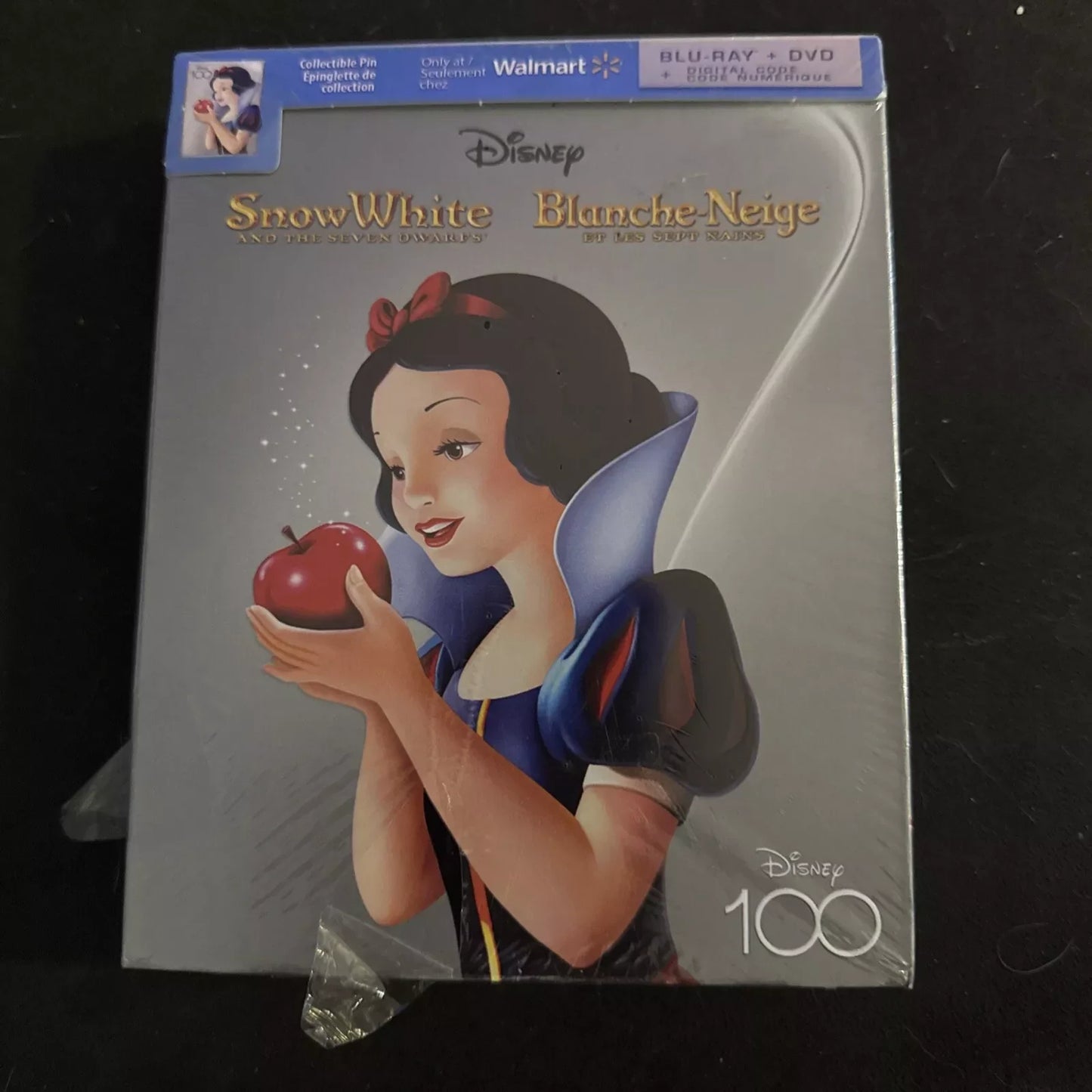 Snow White And The Seven Dwarfs: Disney 100 Walmart Exclusive - Blu-Ray/DVD