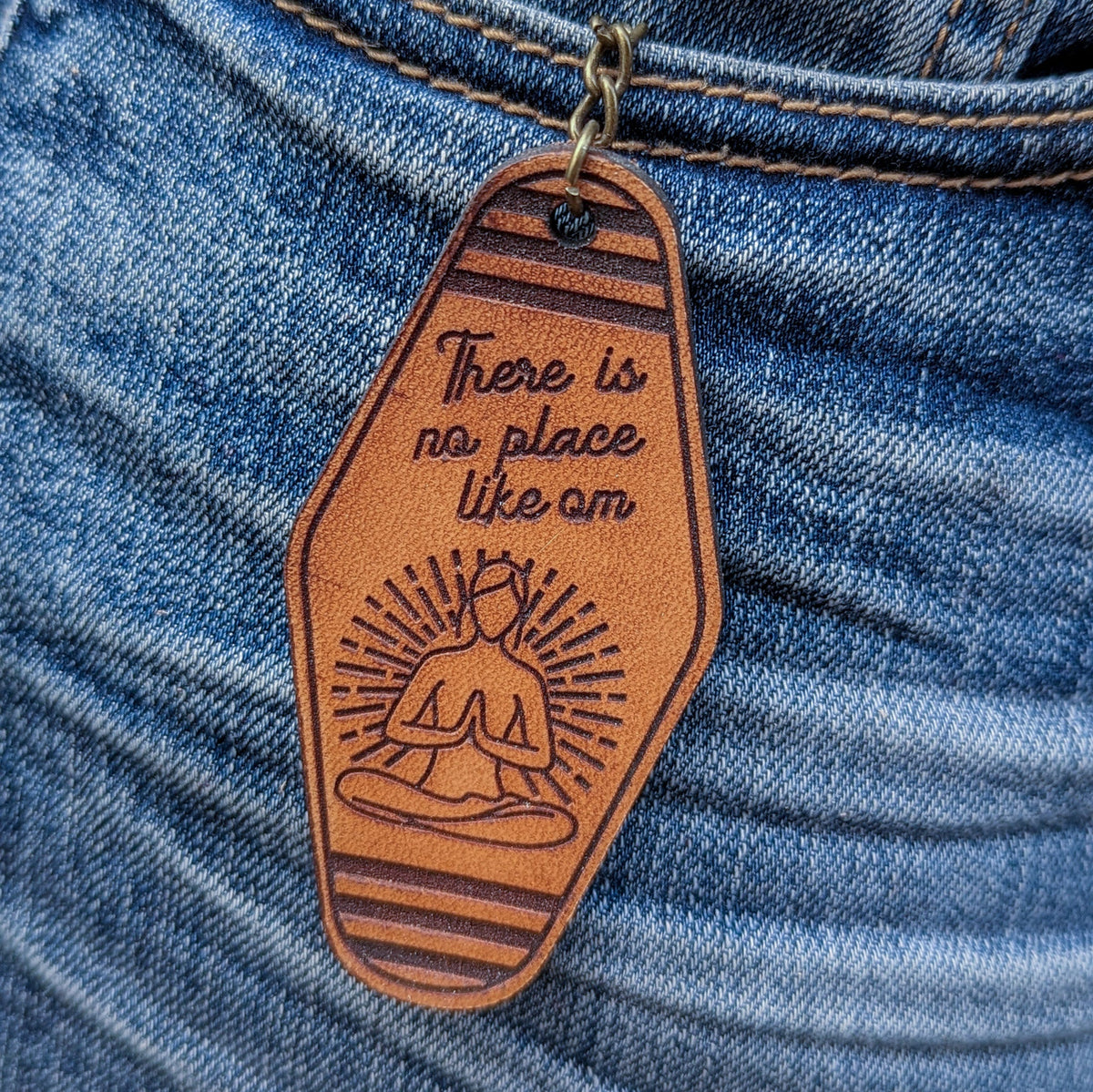 Vintage Motel Key Leather keychain | There's no place like om